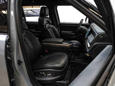 Used 2025 Rivian R1S Adventure AWD/4WD image 34