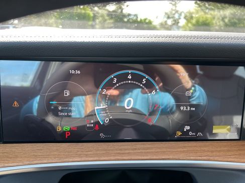 New 2026 Volkswagen Tiguan SEL R-Line image 25