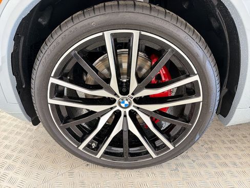 New 2026 BMW X5 sDrive40i image 11