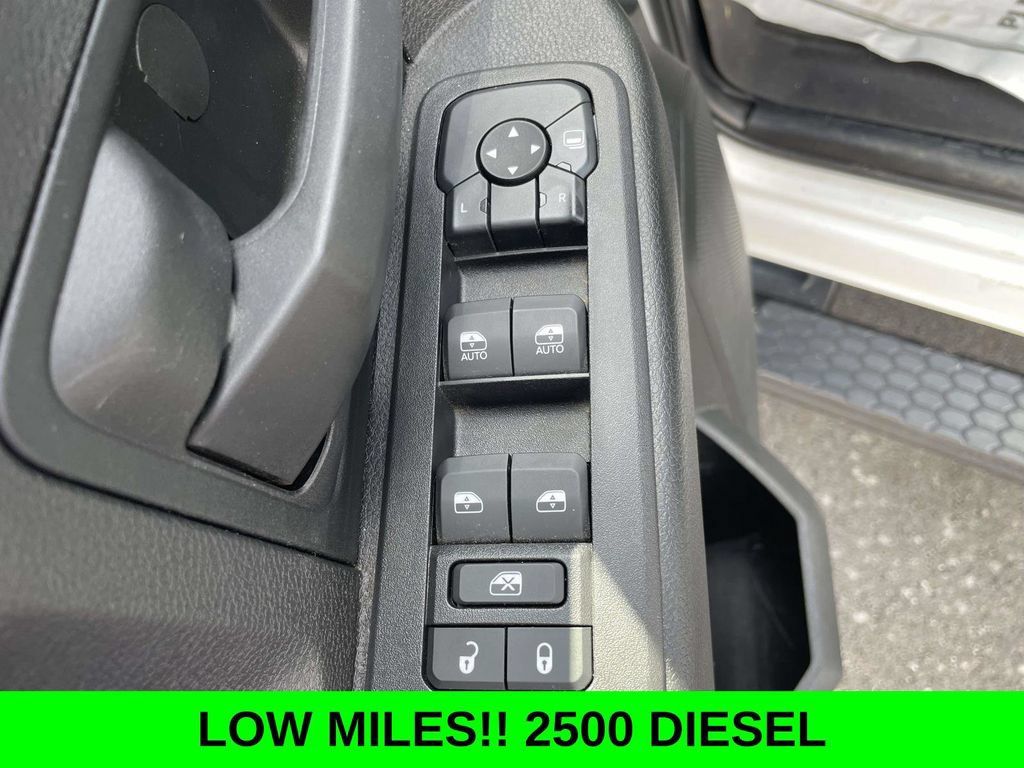 Used 2025 RAM 2500 Tradesman AWD/4WD image 16