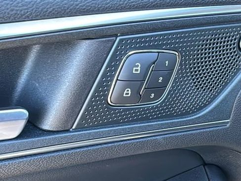 Certified 2024 Ford Edge Titanium image 10