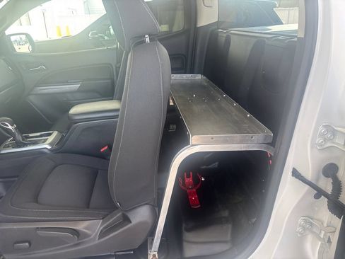 Used 2022 Chevrolet Colorado LT w/ Fleet Safety Package RWD image 31