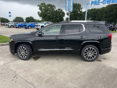 Used 2021 GMC Acadia Denali w/ Denali Ultimate Package AWD/4WD image 3