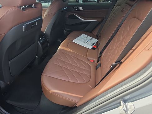 New 2026 BMW X5 xDrive40i w/ M Sport Package image 10