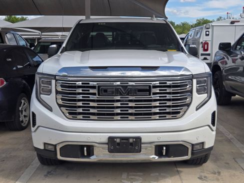 Certified 2023 GMC Sierra 1500 Denali w/ Technology Package AWD/4WD image 2