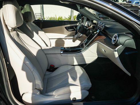 Used 2025 Mercedes-Benz CLE 300 4MATIC Coupe image 12