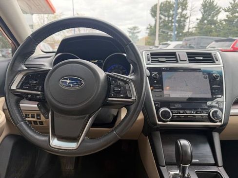 Used 2019 Subaru Outback 3.6R Limited AWD/4WD image 18