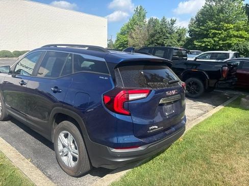 Used 2023 GMC Terrain SLE w/ Driver Convenience Package AWD/4WD image 11