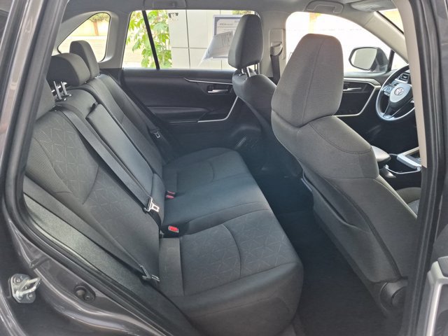 Used 2025 Toyota RAV4 XLE FWD image 7
