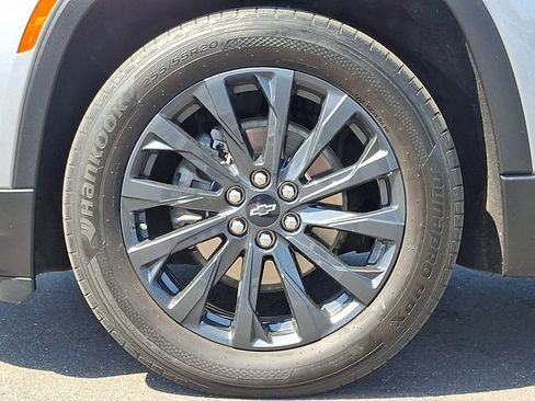 Used 2023 Chevrolet Traverse RS w/ LPO, Floor Liner Package AWD/4WD image 8