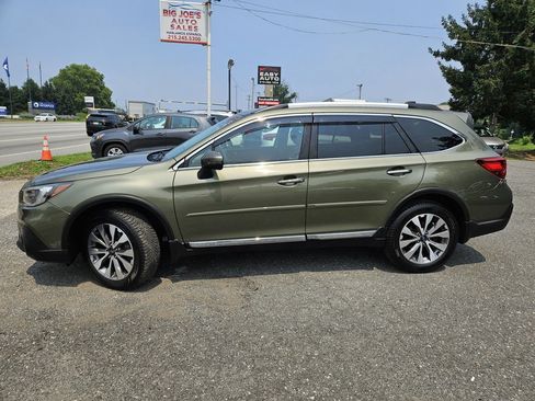 Used 2018 Subaru Outback 2.5i Touring w/ Protection Package #1 AWD/4WD image 2