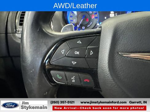 Used 2016 Chrysler 300 S AWD/4WD image 5