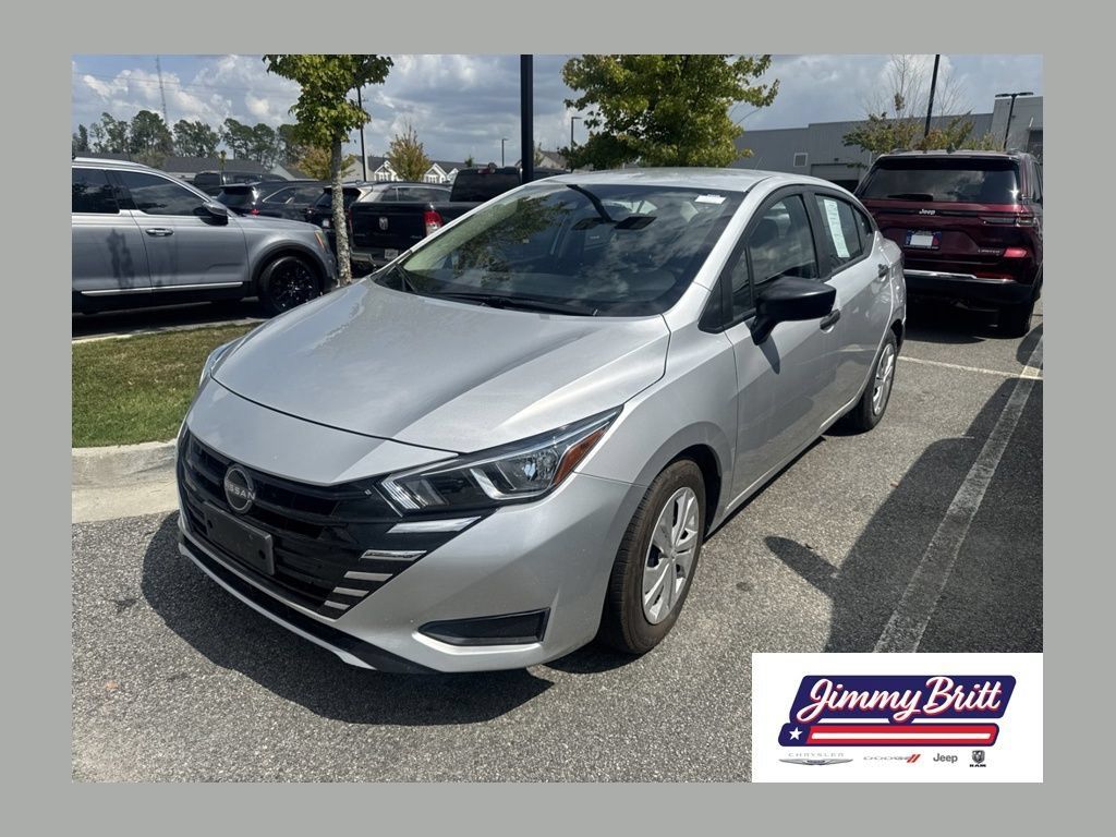 Used 2024 Nissan Versa S FWD image 1