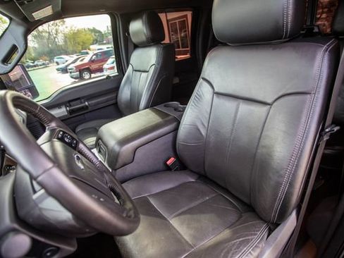 Used 2016 Ford F250 Lariat w/ Lariat Ultimate Package AWD/4WD image 19