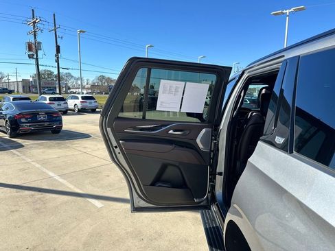 Used 2023 Cadillac Escalade Sport Platinum w/ Heavy-Duty Trailer Package image 24