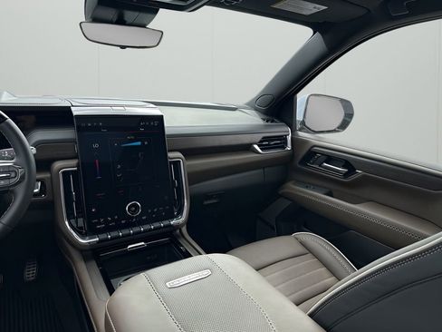 New 2026 GMC Yukon XL Denali Ultimate AWD/4WD image 29