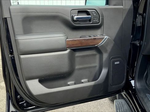 Used 2020 GMC Sierra 1500 SLT image 21