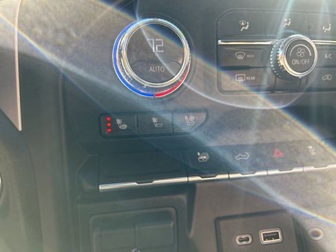 Used 2020 GMC Sierra 2500 SLT w/ SLT Convenience Package image 34