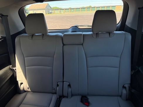 Used 2018 Honda Pilot EX-L image 8