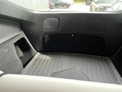 Used 2025 Tesla Model Y Long Range RWD image 13