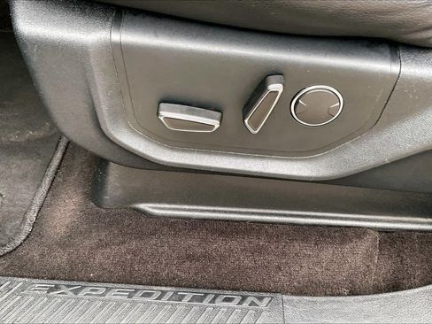 Used 2020 Ford Expedition Limited AWD/4WD image 31