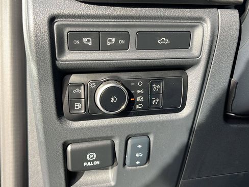 Used 2024 Ford F150 Platinum AWD/4WD image 14
