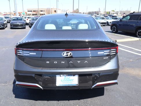 New 2026 Hyundai Sonata SEL FWD image 21