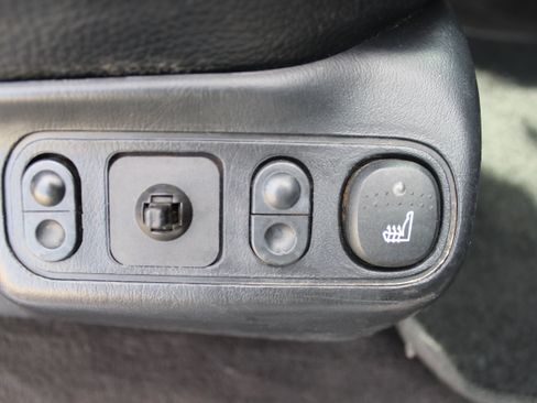 Used 2004 Ford F250 XL image 43