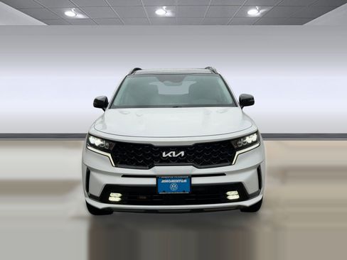 Used 2023 Kia Sorento EX w/ Panoramic Sunroof Package FWD image 5