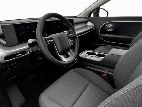 New 2026 Hyundai Ioniq 9 SE AWD/4WD image 14