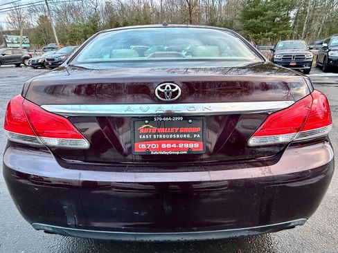 Used 2012 Toyota Avalon Limited image 7