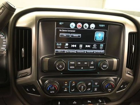 Used 2018 Chevrolet Silverado 1500 LT w/ Midnight Edition AWD/4WD image 20