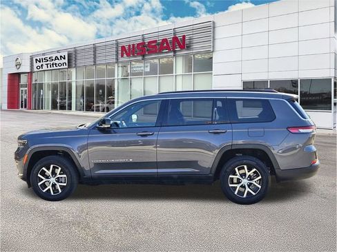 Used 2024 Jeep Grand Cherokee L Limited w/ Luxury Tech Group II image 7