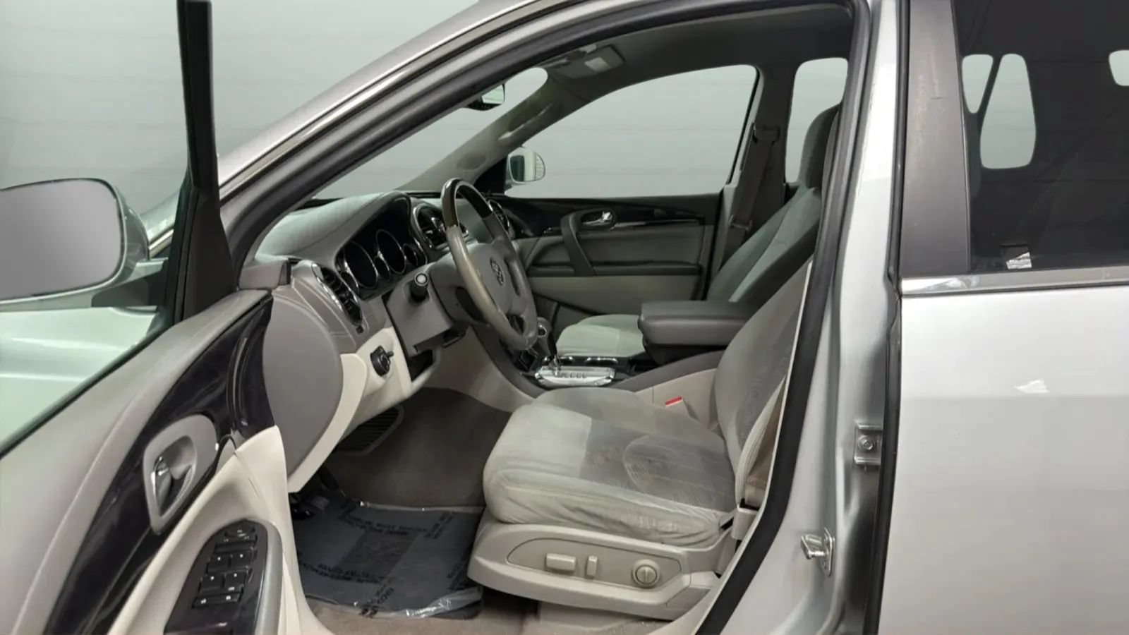 Used 2017 Buick Enclave Convenience FWD image 20