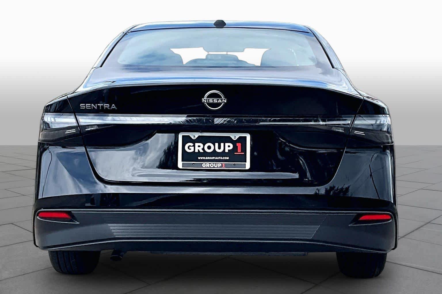 Used 2026 Nissan Sentra SV w/ SV Convenience Package FWD image 5