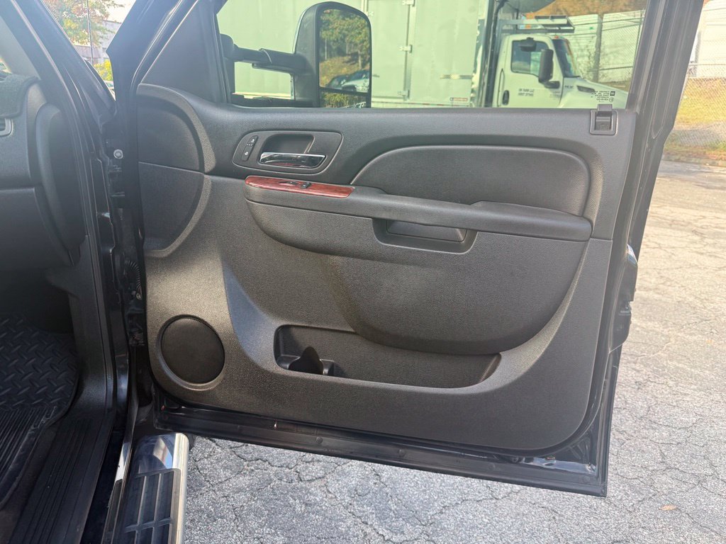 Used 2013 GMC Sierra 3500 SLT AWD/4WD image 46