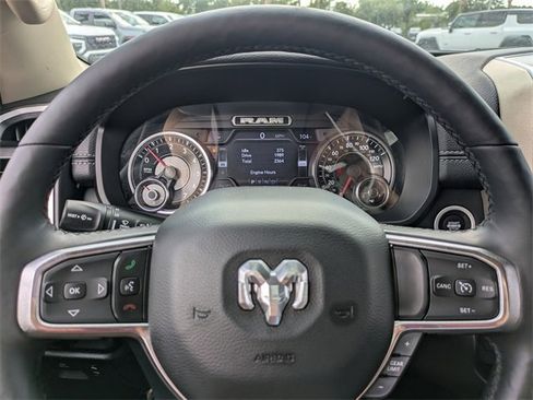 Used 2019 RAM 1500 Laramie image 26