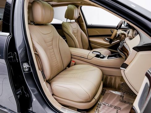 Used 2019 Mercedes-Benz S 560 4MATIC Sedan image 36