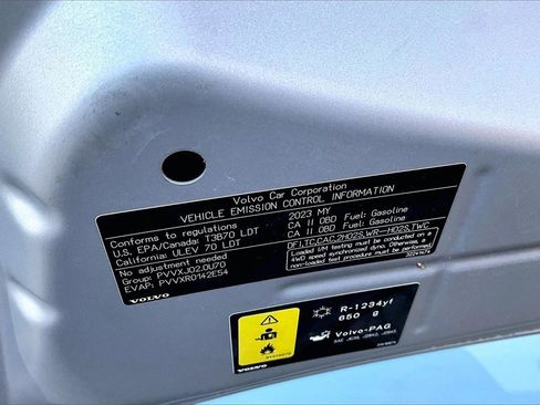 Certified 2023 Volvo XC60 B5 Plus w/ Climate Package image 30