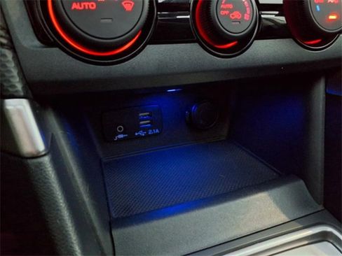 Used 2022 Subaru Forester Premium image 57