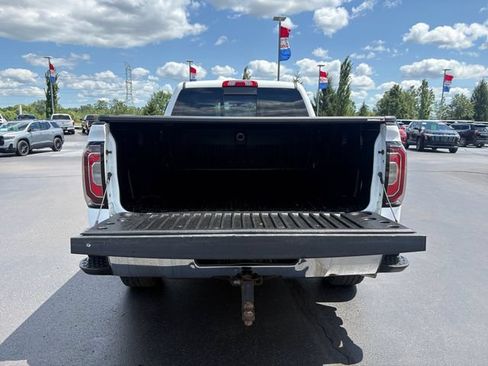 Used 2018 GMC Sierra 1500 SLT w/ SLT Premium Package AWD/4WD image 16