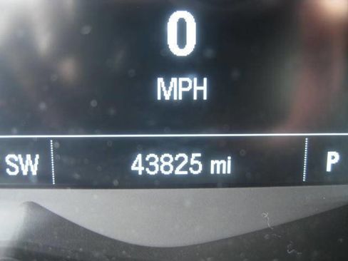 Used 2021 Chevrolet Trax LS AWD/4WD image 21