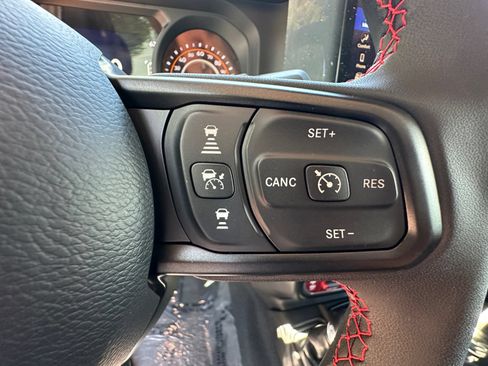 Used 2024 Jeep Wrangler Rubicon AWD/4WD image 19