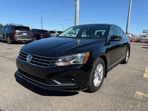 Used 2016 Volkswagen Passat 1.8T S image 4