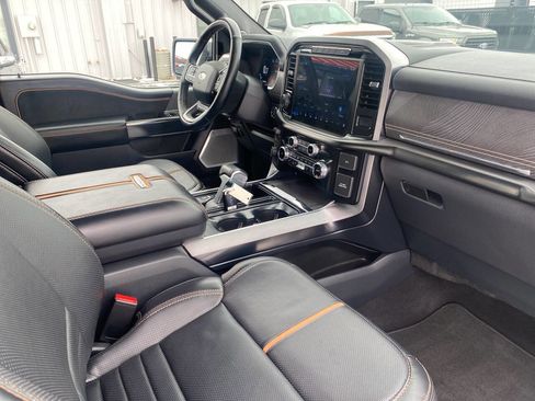 Used 2023 Ford F150 Platinum image 27