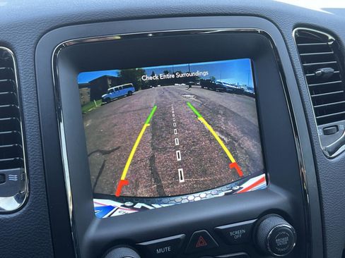 Used 2020 Dodge Durango R/T w/ Technology Group AWD/4WD image 30