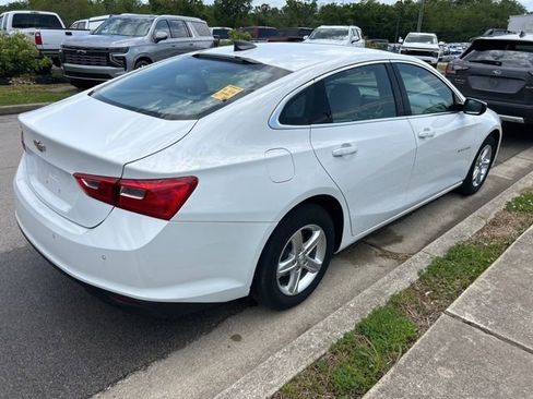 Used 2022 Chevrolet Malibu LS w/ Driver Confidence Package II FWD image 3