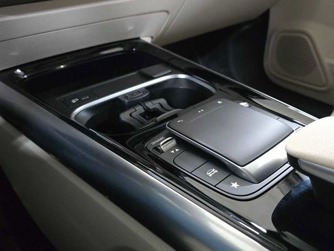 Used 2022 Mercedes-Benz GLA 250 4MATIC image 33