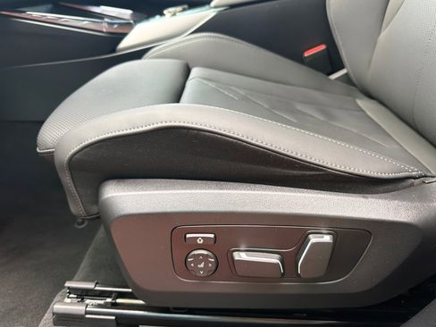 Used 2025 BMW X3 xDrive30i w/ Convenience Package image 14