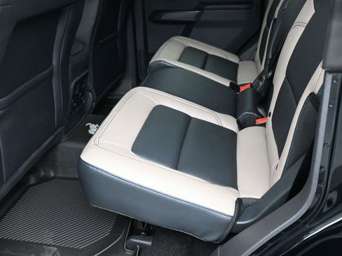 Used 2024 Ford Bronco Wildtrak image 28